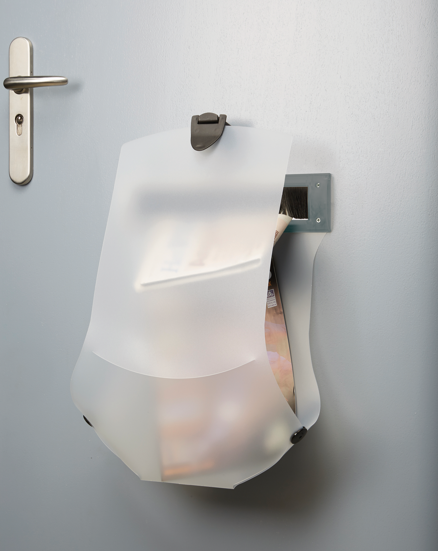 SecuCare Post catcher with draught excluder