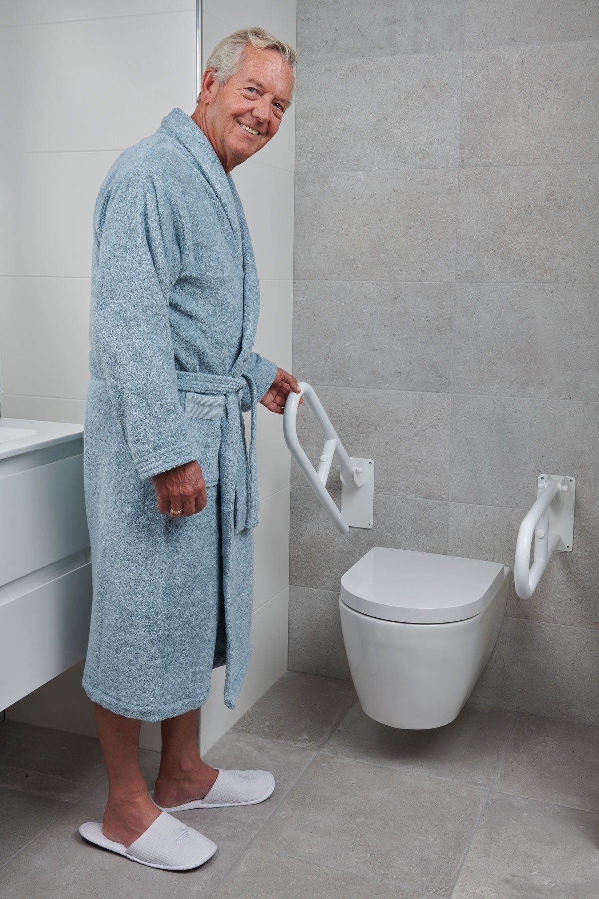 SecuCare Toilet bar foldable